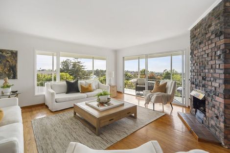 Photo of property in 85 Glamorgan Drive, Torbay, Auckland, 0630