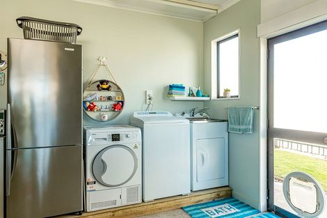 Photo of property in 4 Hunter Street, Westport, 7825