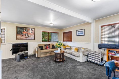 Photo of property in 15 Anich Road, Massey, Auckland, 0614