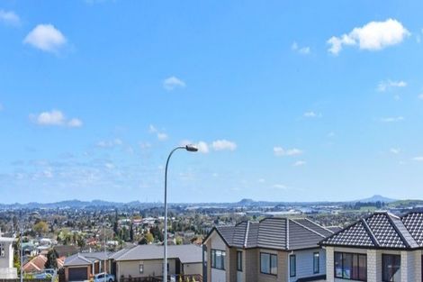 Photo of property in 28 Gospel Heights, Flat Bush, Auckland, 2019