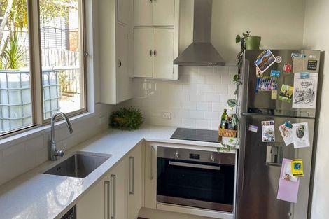 Photo of property in 87d Kaurilands Road, Titirangi, Auckland, 0604