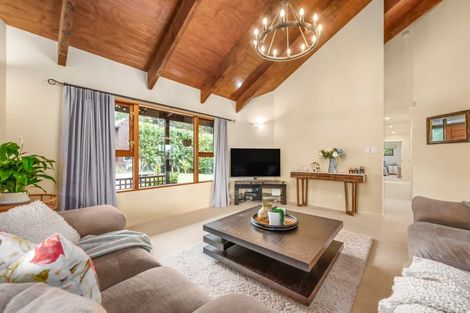 Photo of property in 3 Roseveare Grove, Te Marua, Upper Hutt, 5018