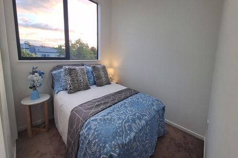 Photo of property in 21d Laura Street, Kelston, Auckland, 0602