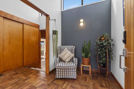 Photo of property in 23 Montana Place, Merrilands, New Plymouth, 4312