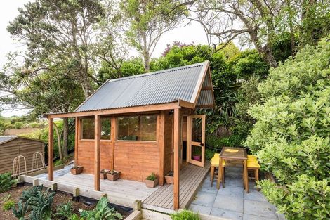 Photo of property in 35 Reuben Avenue, Brooklyn, Wellington, 6021