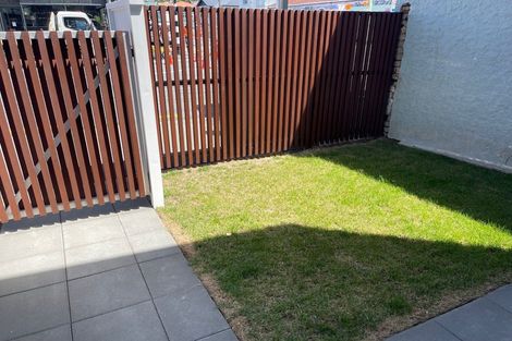 Photo of property in 149u1 Onepu Road, Lyall Bay, Wellington, 6022