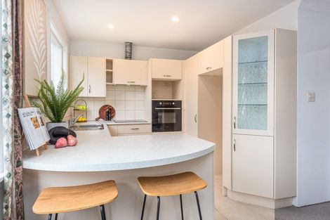 Photo of property in 320b Avonhead Road, Avonhead, Christchurch, 8042