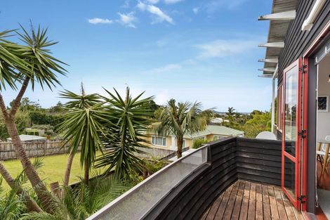 Photo of property in 2/2a Covil Avenue, Te Atatu South, Auckland, 0610