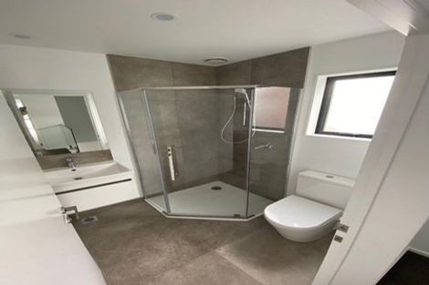 Photo of property in 1/242 Edgeware Road, Edgeware, Christchurch, 8013