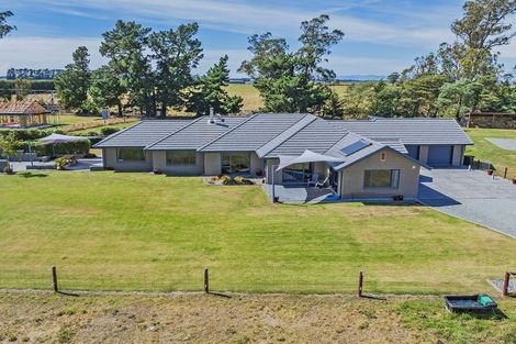 Photo of property in 9 Thorndon Close, Kirwee, Darfield, 7571