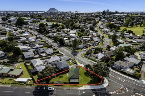 Photo of property in 2 Windsor Road, Bellevue, Tauranga, 3110