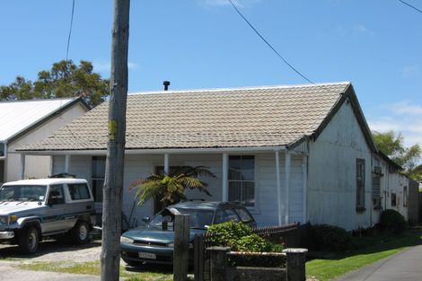 Photo of property in 57 Romilly Street, Westport, 7825