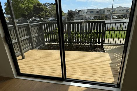 Photo of property in 43 Waipuhinui Way, Wiri, 2104