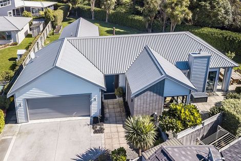 Photo of property in 50 Resolution Drive, Whitby, Porirua, 5024