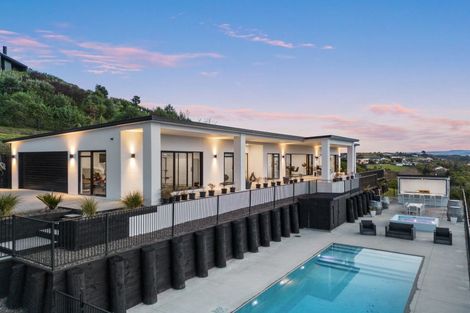 Photo of property in 42 Oceana Drive, Welcome Bay, Tauranga, 3175