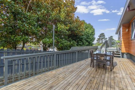 Photo of property in 3a John Webster Place, Glen Eden, Auckland, 0602
