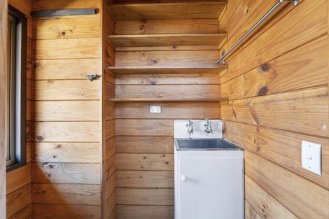 Photo of property in 14 Fairfax Terrace, Frankleigh Park, New Plymouth, 4310