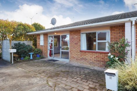 Photo of property in 1/734 Main Street, Palmerston North, 4414