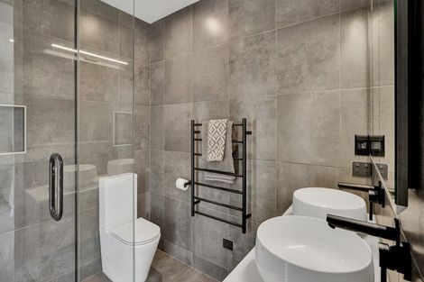 Photo of property in 68 Parrs Road, Hurworth, New Plymouth, 4371