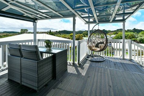 Photo of property in 4 Martindale Lane, Tuakau, 2121