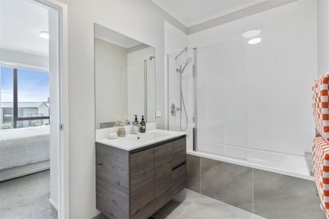 Photo of property in 2/48 Nugget Avenue, Hobsonville, Auckland, 0616