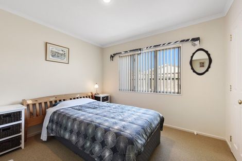 Photo of property in 22 Hollybush Drive, Brightwater, 7022