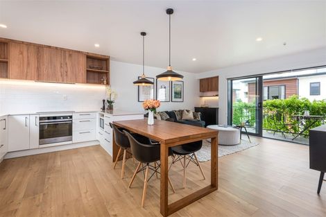 Photo of property in 2/211 Worcester Street, Christchurch Central, Christchurch, 8011