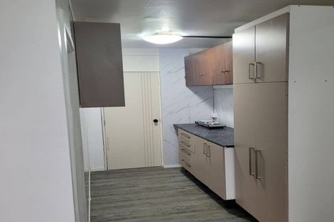 Photo of property in 32 Riverhills Avenue, Pakuranga Heights, Auckland, 2010