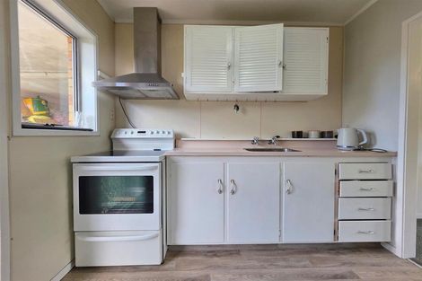 Photo of property in 10/79 Glendale Road, Glen Eden, Auckland, 0602