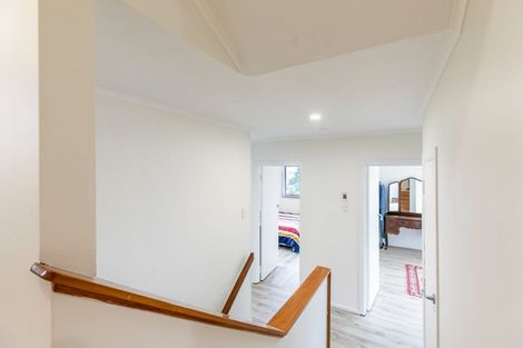 Photo of property in 42 Cyclarama Crescent, Massey, Auckland, 0614