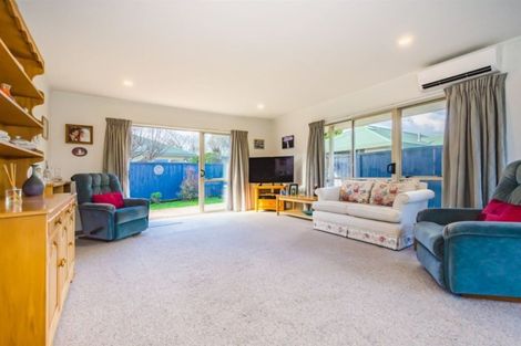 Photo of property in 7a Leigh Place, Paraparaumu Beach, Paraparaumu, 5032