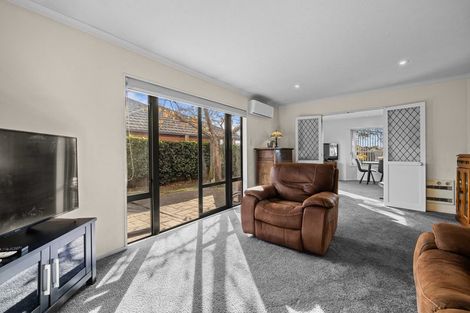 Photo of property in 2 Cataluna Place, Hei Hei, Christchurch, 8042