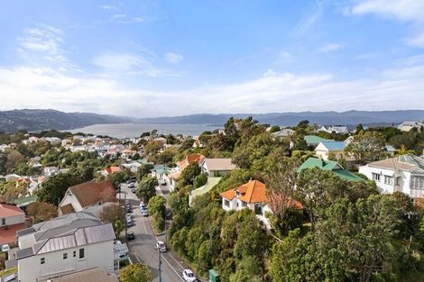 Photo of property in 23 Saint Michaels Crescent, Kelburn, Wellington, 6012