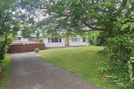 Photo of property in 5 Birch Grove, Pinehaven, Upper Hutt, 5019