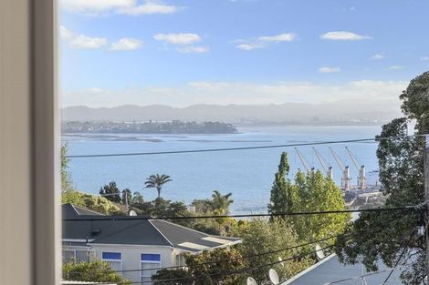 Photo of property in 61 Palmerston Road, Birkenhead, Auckland, 0626