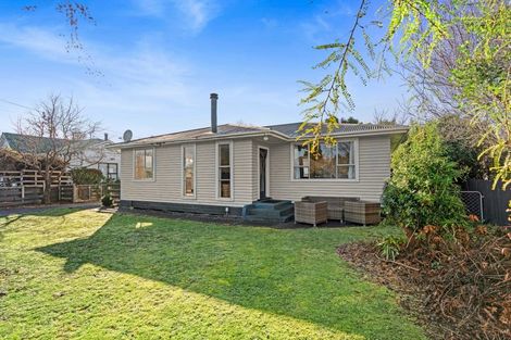 Photo of property in 9 Anderson Street, Eketahuna, 4900