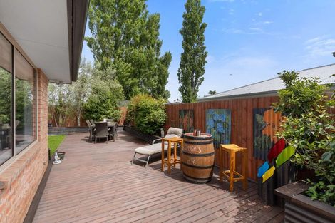 Photo of property in 15 Mataroa Place, Parklands, Christchurch, 8083