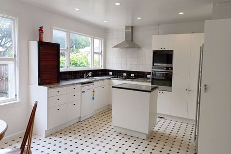 Photo of property in 7 Ballantyne Avenue, Upper Riccarton, Christchurch, 8041