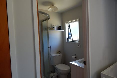 Photo of property in 7 Birdwood Road, Swanson, Auckland, 0612