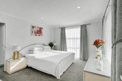 Photo of property in 44 Fernbrook Drive, Hurworth, New Plymouth, 4310