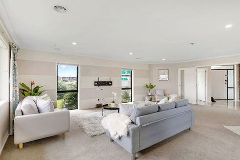 Photo of property in 117 Queen Charlotte Drive, Aotea, Porirua, 5024
