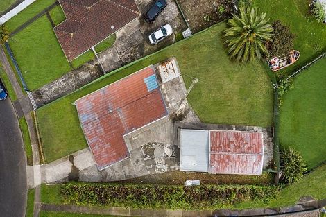Photo of property in 48 Convair Crescent, Mangere, Auckland, 2022