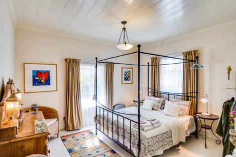 Photo of property in 5 Corry Avenue, Bluff Hill, Napier, 4110