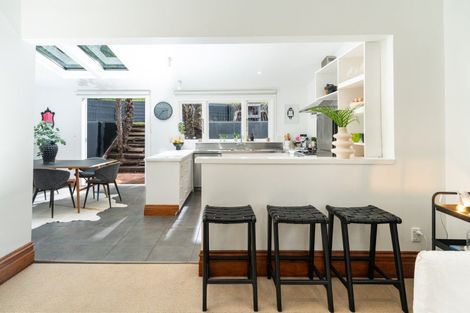 Photo of property in 23 Patanga Crescent, Thorndon, Wellington, 6011