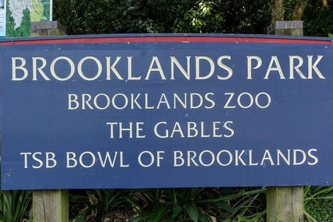 Photo of property in 14 Brooklands Road, Brooklands, New Plymouth, 4310