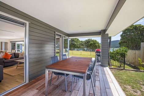 Photo of property in 71 Tangiteroria Lane, Pauanui, Hikuai, 3579