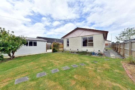 Photo of property in 31 Denniston Crescent, Redwood, Christchurch, 8051