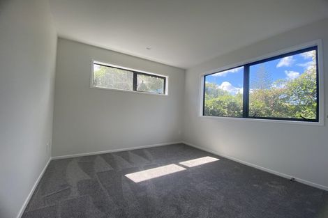 Photo of property in 95 Kervil Avenue, Te Atatu Peninsula, Auckland, 0610
