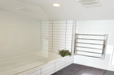 Photo of property in 10/31u Princess Terrace, Newtown, Wellington, 6021
