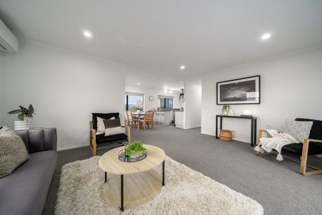 Photo of property in 2 Comber Place, Johnsonville, Wellington, 6037